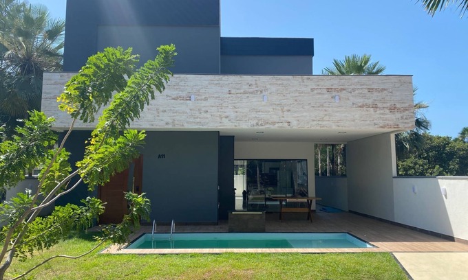 Barreirinhas Cottage | Family-Friendly Retreat at Casa EM Condomínio Fechado