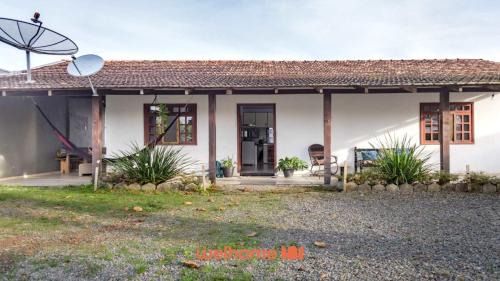 Gravata House | Casa em Navegantes próxima a Praia da Miraguaia