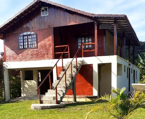 Centro House | Cozy Casa em Visconde de Mauá: Pet & Child Friendly Retreat