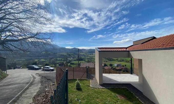 Sales House | Pet-Friendly Casa en Aldea 20 - Guest Rated 10/10