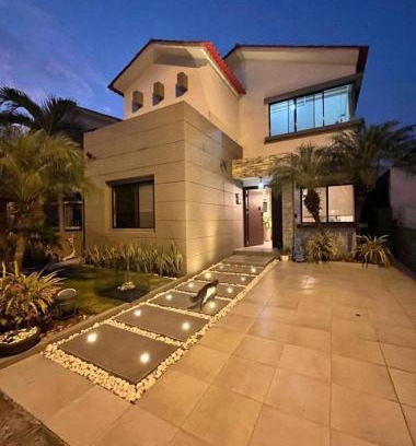 Samborondon House | Casa en Ciudad Celeste La ribera