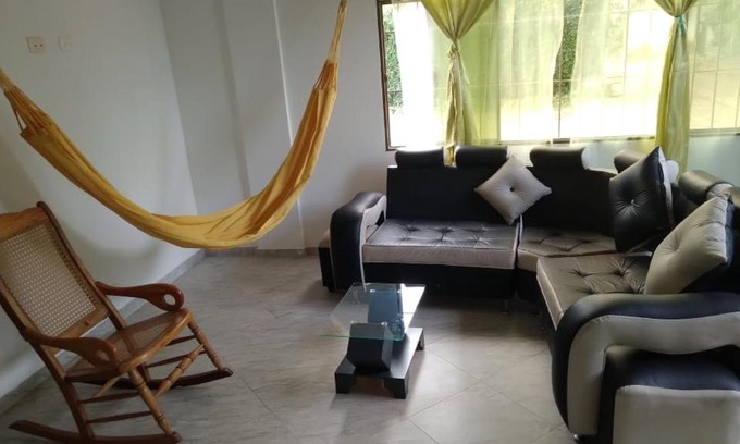 Apulo House | Pet-Friendly Retreat: Casa en Conjunto Campestre Awaits