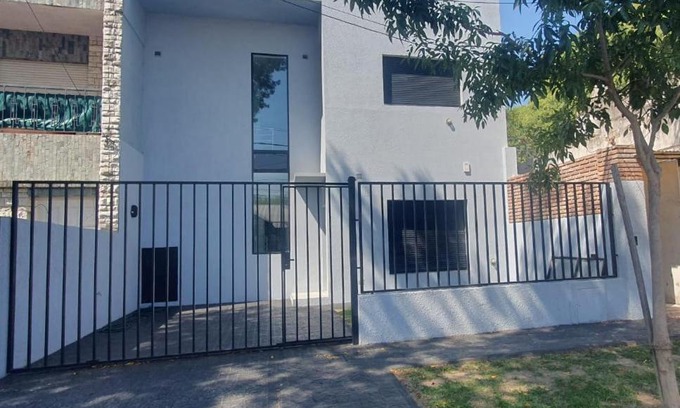 Rosario House | Pet-Friendly Casa en La Florida Steps from the River