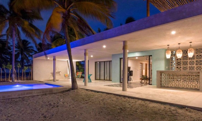 San Crisanto House | Relaxing Beachfront Casa with Pool & Family-Friendly Amenities
