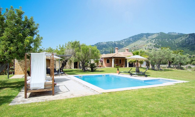 Selva Villa | CASA EN MOSCARI - Villa with Private Pool & Free WiFi