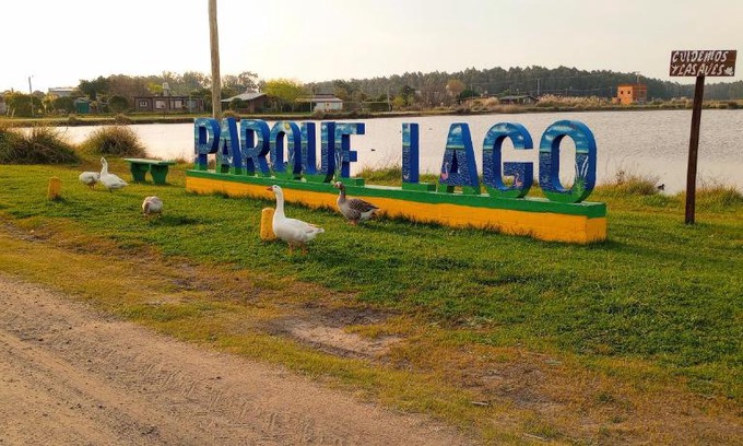 Mar de Cobo Apartment | Pet-Friendly Retreat at Casa en Parque Lago - 10/10 Rated