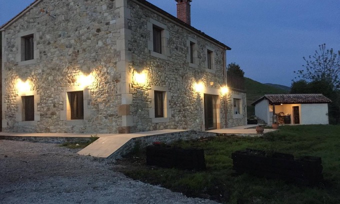 Abionzo Cottage | Unforgettable Stay at Casa Rural Costalisa - 10/10 Rated!