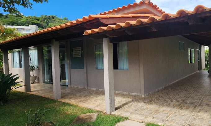 Capitolio House | Experience Casa Escarpas do Lago - Family-Friendly Retreat
