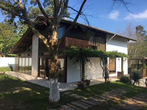 Estaleiro House | Casa Estaleiro: Family-Friendly Retreat with Pool Access