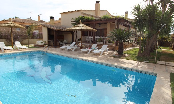 Riumar House | CASA ESTHER: Ideal Beach House with Private Pool & Free WiFi