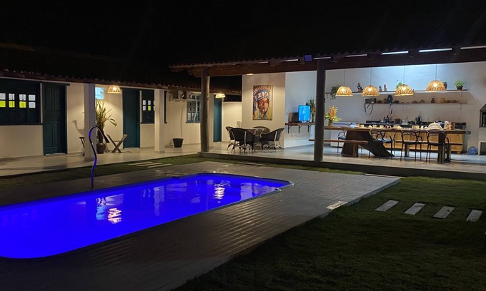 Prado House | Casa Estrelinha do Mar: Pet-Friendly Retreat with Pool