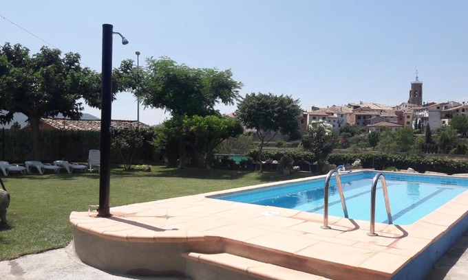 Graus Apartment | Explore Casa Féliz: Pet-Friendly Duplex with Oceanfront Views
