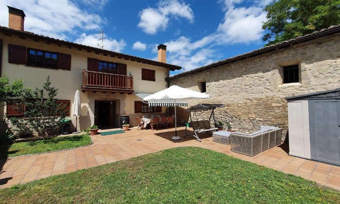 Orduna House | Pet-Friendly Casa Familiar “Arana Etxea” with Ocean View