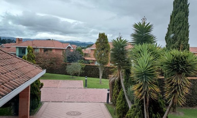 Cota House | Family-Friendly Retreat at Casa Familiar El Eden