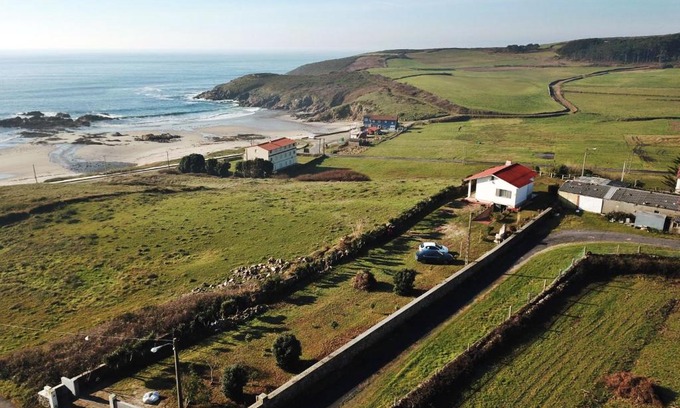 Frije House | Pet-Friendly Oceanfront Escape at Casa Fariña - 10/10 Rating