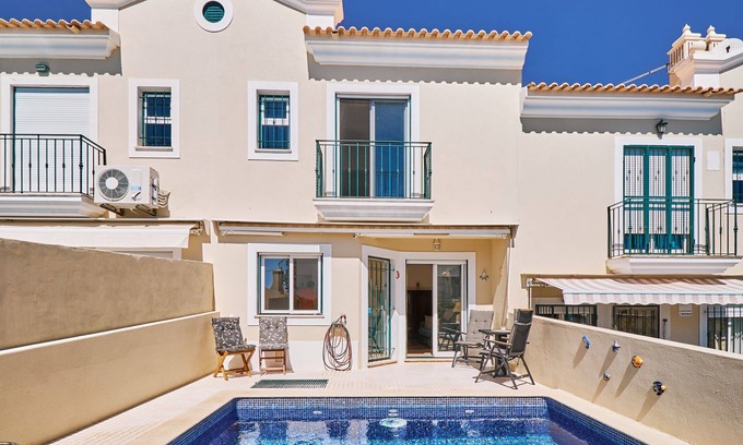 Cerro de Aguia House | Casa Felix: Ocean View Retreat with Pool & Pet Friendly