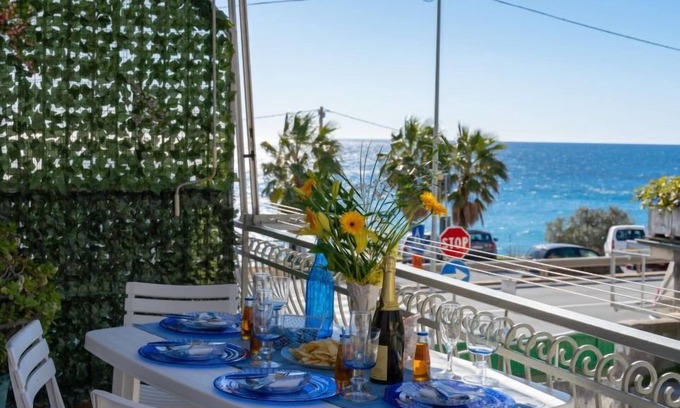 Piani-Ciapin Apartment | Charming Casa Fidalma: Pet-Friendly Oceanfront Retreat
