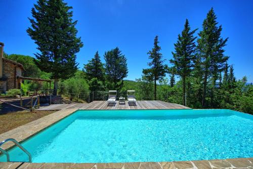 Castellina in Chianti Villa | Beachfront Bliss at Casa Fioraie by PosarelliVillas