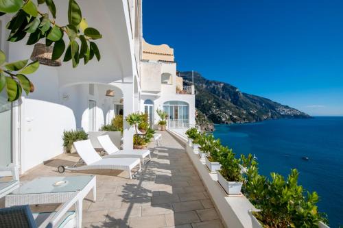 Positano House | Discover Casa Fioravante: 4-Star Hotel with Hot Tub & More