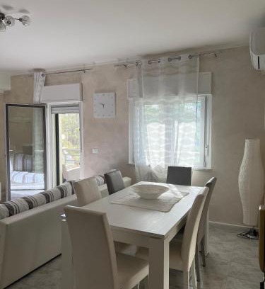 Squillace Lido Apartment | Exceptional Casa Fiorita: Child-Friendly Retreat Awaits
