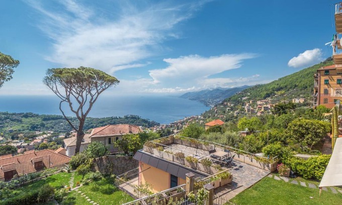 Ruta Apartment | Casa Flaminia: Oceanfront Getaway for Families and Pets