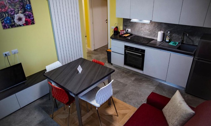 Rozzano Apartment | Casa Flavia: Rated 9.3/10, Pet & Child Friendly Retreat