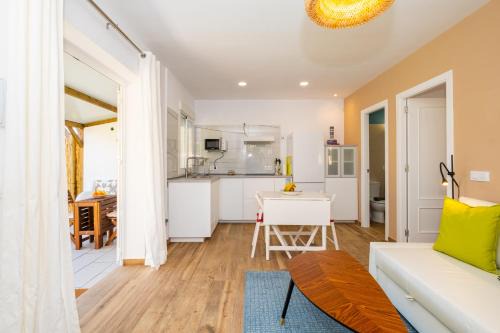 Zahora House | Tranquil Casa Flor: 9.7 Rated with Oceanfront Views