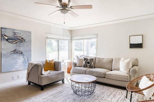 Little Italy Apartment | Cozy Casa Flora - 2BR Retreat with Free Parking in Little Italy