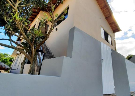 Ponta das Canas House | Family-Friendly Casa FLORIANÓPOLIS near Praia de Ponta das Canas