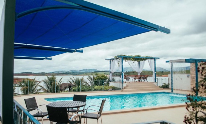 Guape House | Discover Casa Florida do Lago: Oceanfront Oasis Awaits