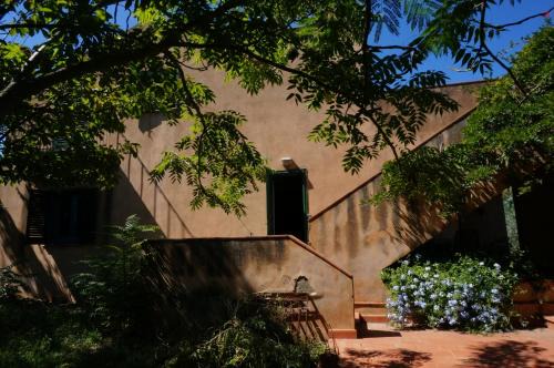 Pietraperzia Apartment | Casa Fondachello: Family-Friendly Retreat with Breakfast
