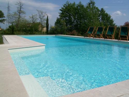 Altopascio Bed & Breakfast | Discover Casa Fontanino: Pet-Friendly Retreat with Pool