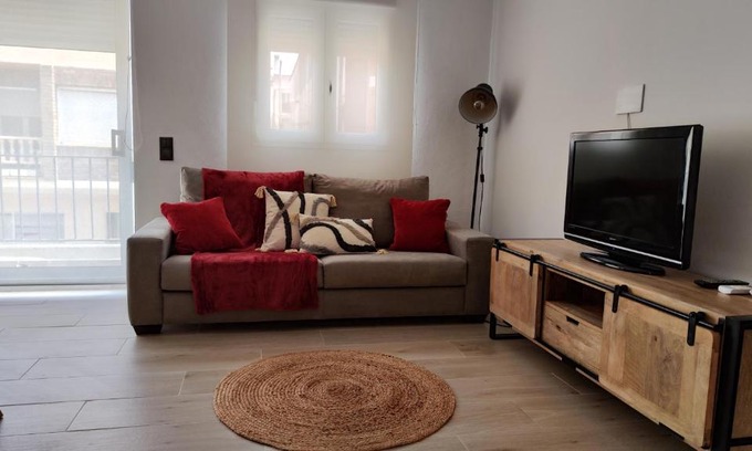 Deltebre Apartment | Family-Friendly Retreat at Casa FotoStudi37 - Rated 10/10