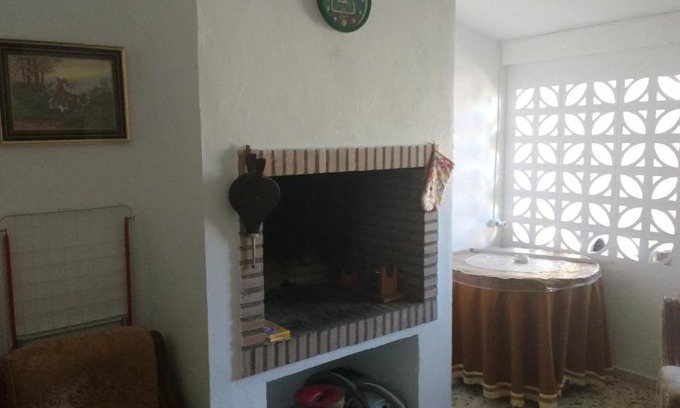 Campos del Paraiso House | Discover Casa Fraile: Family-Friendly Retreat with Kitchen