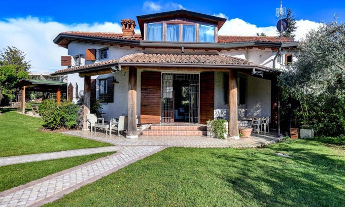 Mattarana Villa | Relax at Casa Francesca with Pool & Child-Friendly Amenities