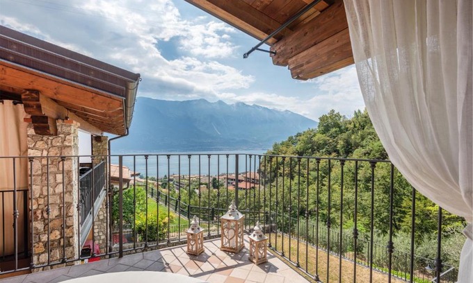 Limone sul Garda Apartment | Relax at Casa Francesca - Family-Friendly Oasis