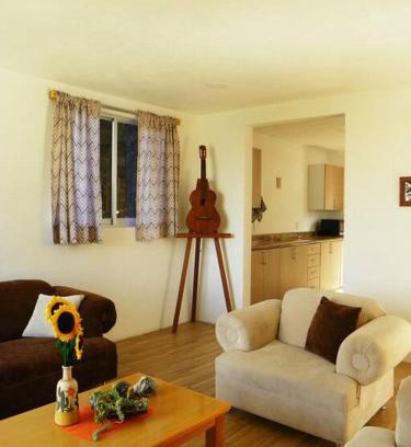 Amealco House | Discover Casa Fresnos: Family-Friendly with Cozy Fireplace