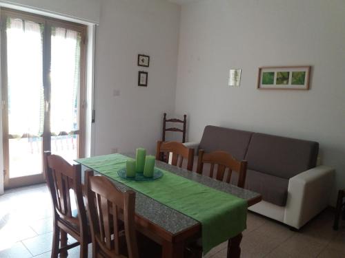 Mitogio House | Ideal Stay at Casa Fronte Gole Alcantara – Family Friendly