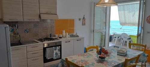 Roccalumera House | Cozy Casa Fronte Mare: Oceanfront Family-Friendly Retreat