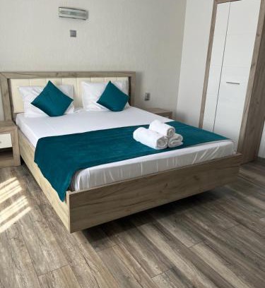 Costinesti House | Family-Friendly Retreat at Casa Fuchsia - Guest Rated 9.9