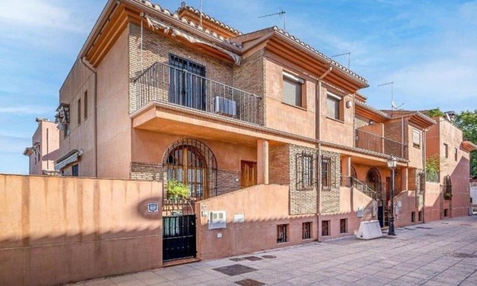 Norte House | Discover Casa Gallito: Family-Friendly Getaway with Pool