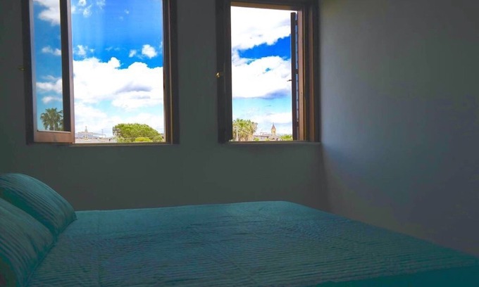 Fondachello Apartment | Casa Gemma: Oceanfront Retreat with Etna Views & Pool
