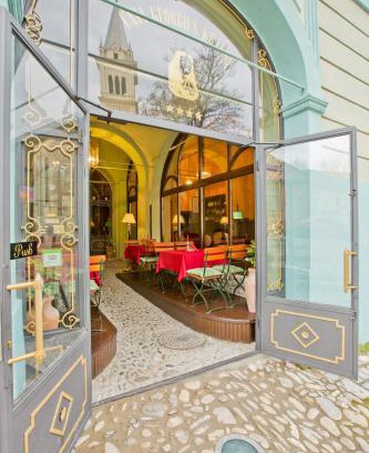 Sighisoara House | Discover Casa Georgius Krauss: A 4-Star Family Retreat