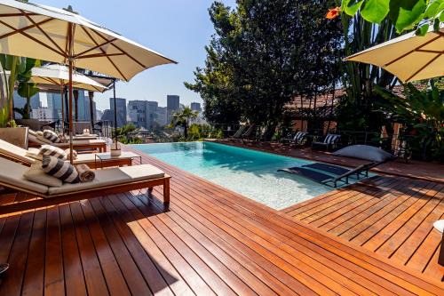 Santa Teresa Hotel | Casa Geranio: 4-Star Stay with Pool & Breakfast Awaits