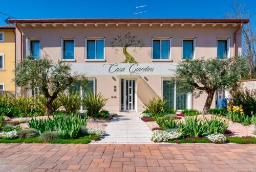 Borgo Milano House | Family-Friendly Casa Giardini with Kitchen Amenities