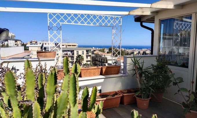 Cibali Apartment | Casa Girasole: Unmatched Comfort with Breakfast & Fireplace