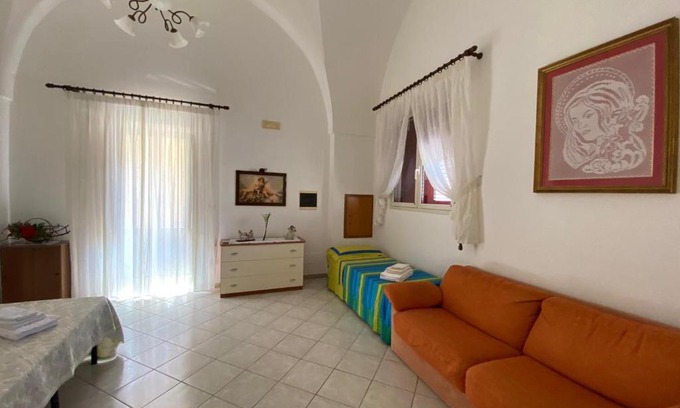Tiggiano Apartment | Child-Friendly Casa Gisi with a Guest Rating of 9/10