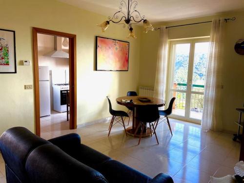Belmonte Calabro Apartment | Pet-Friendly Casa Giulia in Belmonte Calabro - Guest Rated 8/10