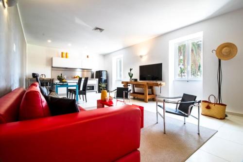 Riva Trigoso Apartment | Beachfront Family Retreat at Casa Giulia with Ocean Views