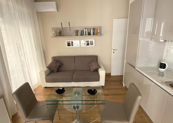 Rapallo Apartment | Casa Giulio: Pet-Friendly Haven with Excellent Guest Ratings